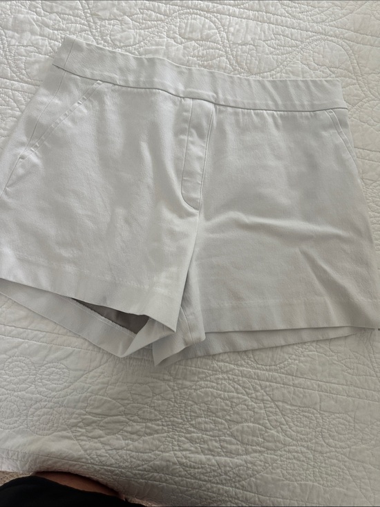 SPANX Pants - SPANX White High-Waist Pull-On Stretch Shorts